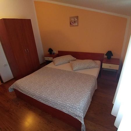 Guest House Ilic Loborika ภายนอก รูปภาพ