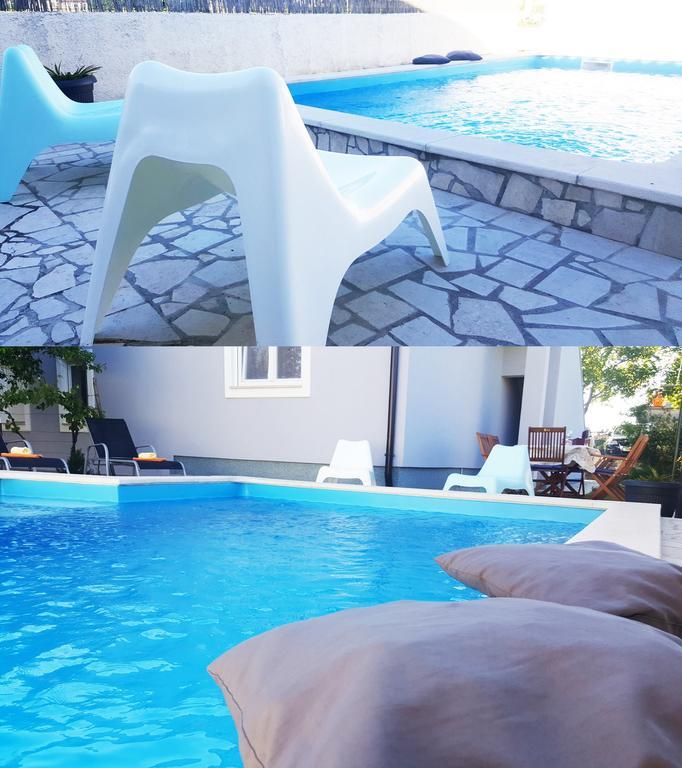 Guest House Ilic Loborika ภายนอก รูปภาพ